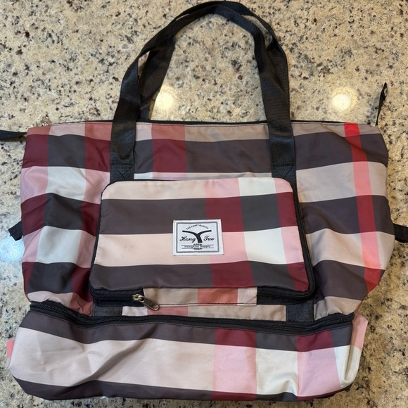 Kong Tuo Foldable Travel Tote/Duffle Bag - Picture 1 of 7